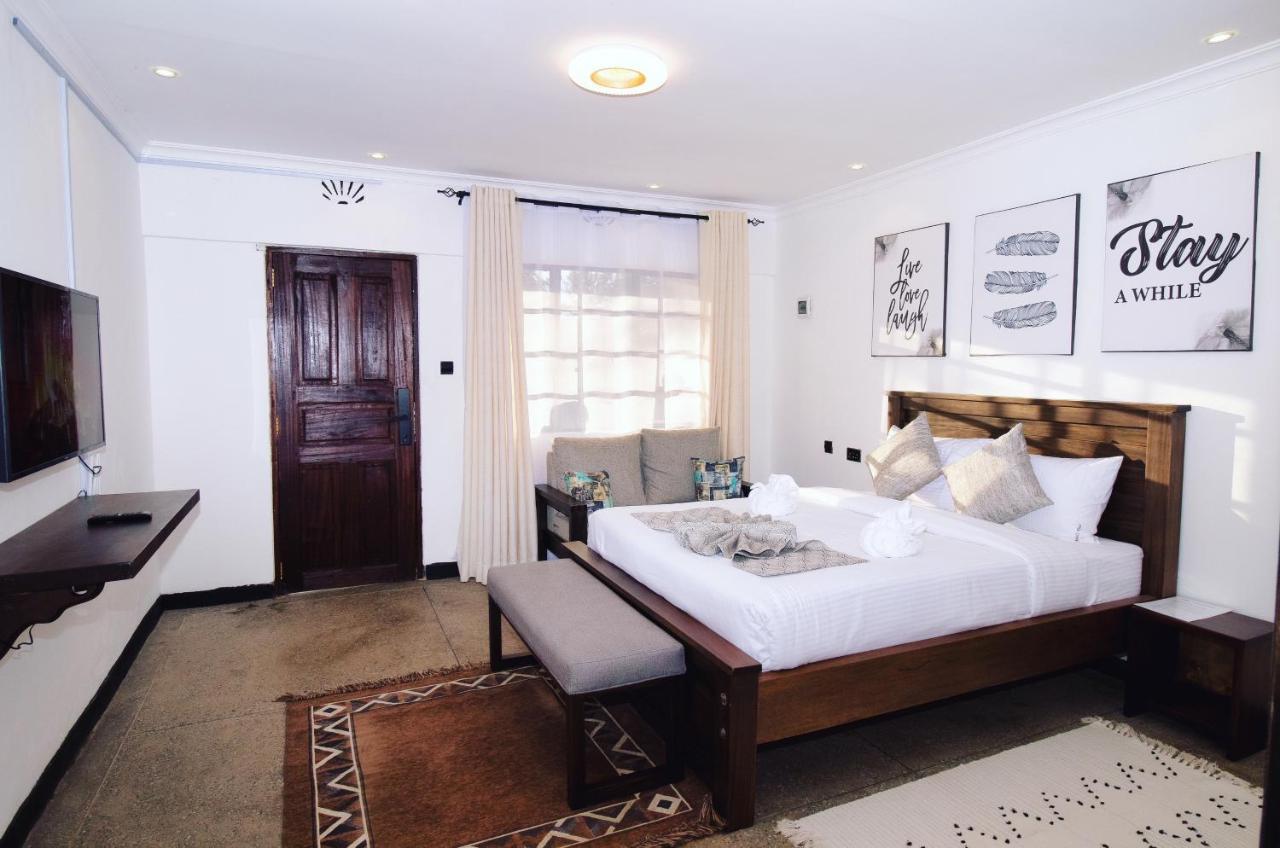 Arabel'S Place Riverside Villas Наньюки Экстерьер фото