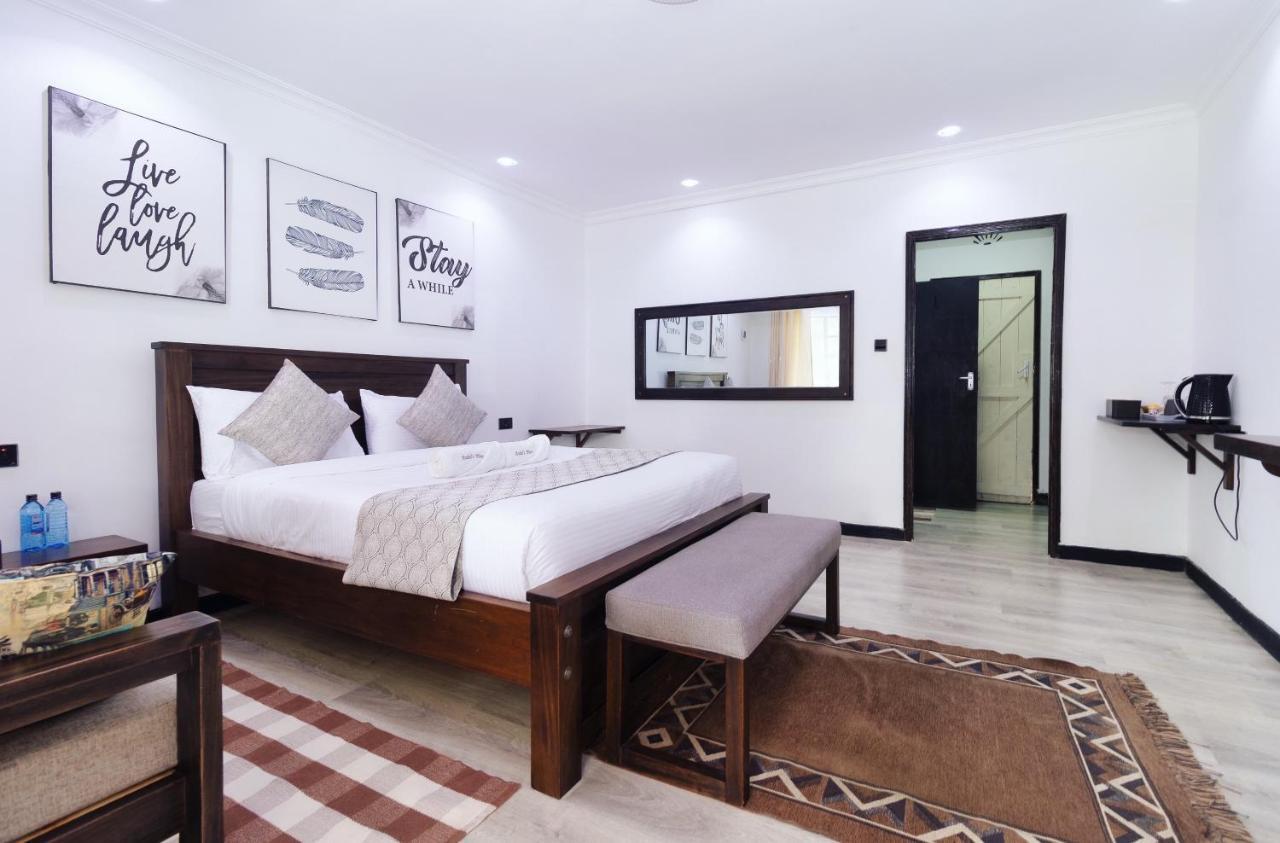 Arabel'S Place Riverside Villas Наньюки Экстерьер фото
