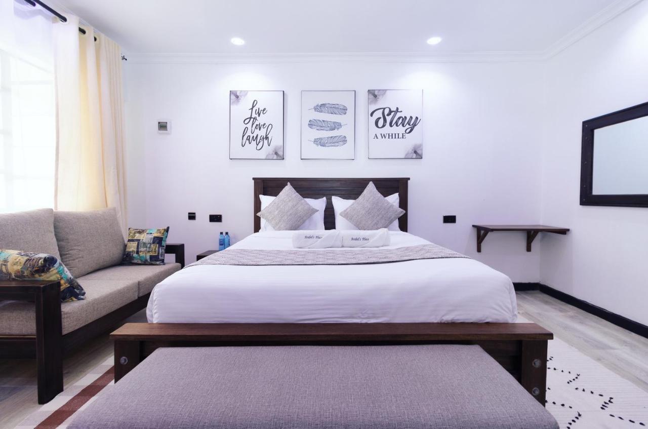 Arabel'S Place Riverside Villas Наньюки Экстерьер фото